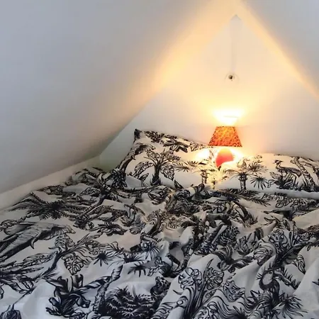 Joli Avec Jardin * שרבורג